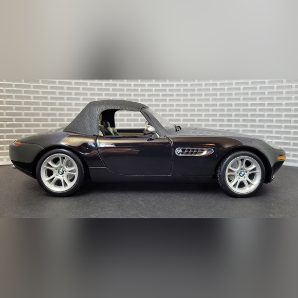 BMW Z8 Kyosho 1:18 | eBay 1⁄18 Chrome scale electroplated car